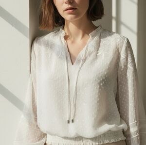 White House Black Market White Sheer Textured Blouse – Medium